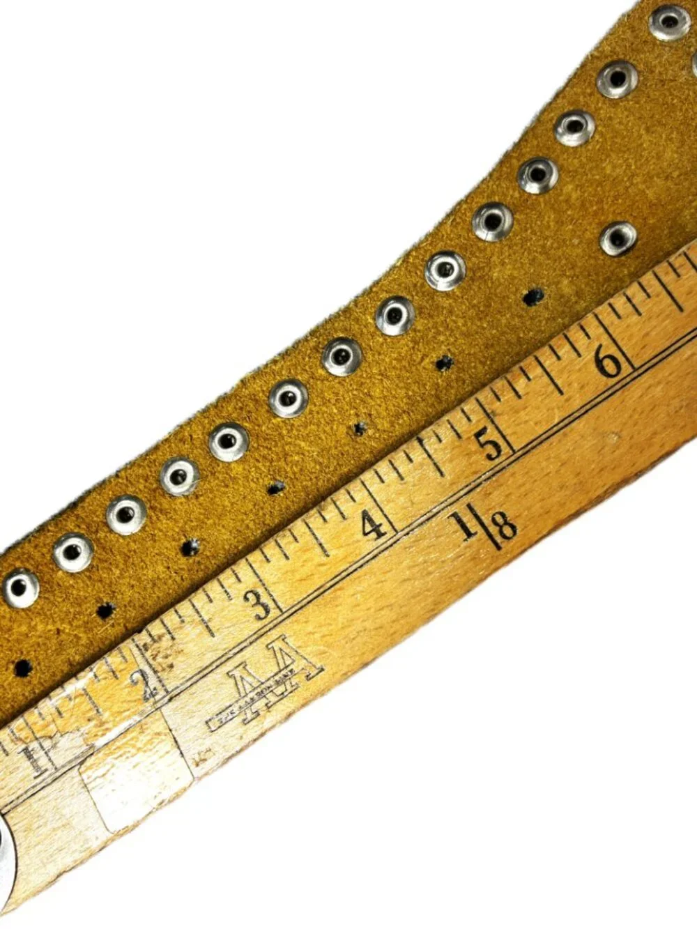 Source Unknown leather belt